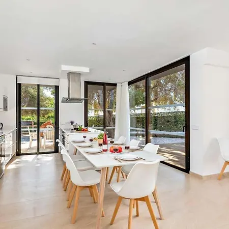 빌라 Cala'n Blanes Sleeps 8 With Pool Air Con And Wifi *
