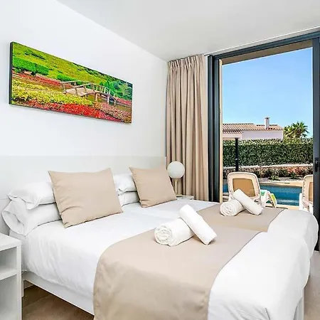Cala'n Blanes Sleeps 8 With Pool Air Con And Wifi Villa *